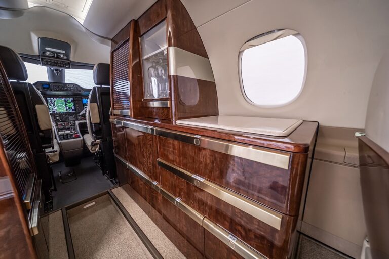 Phenom-300-50500031-AX0I2120