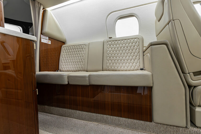 Phenom-300e-C-GRIA-37