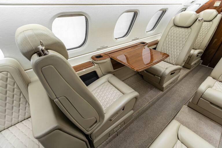 Phenom-300e-C-GRIA-52
