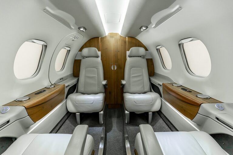 Phenom100-N161CE-13