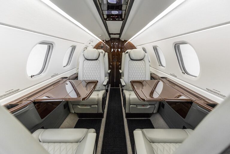 Phenom300E-N563EE-17