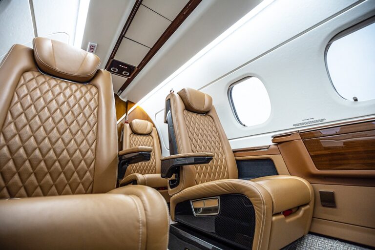 Phenom300E-N713WD-17