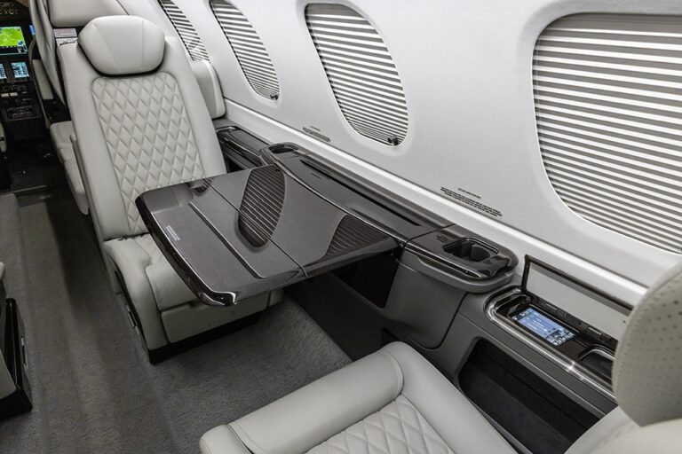 Phenom300E-N88W-11