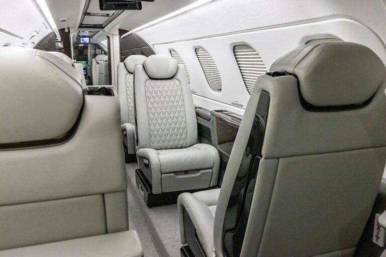 Phenom300E-N88W-25