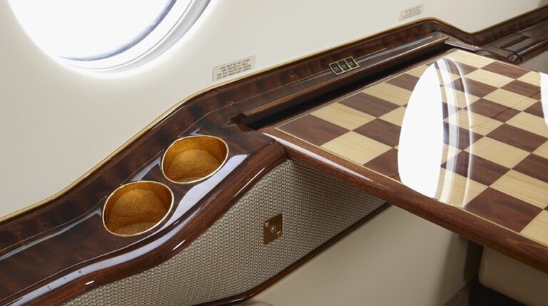 RK-179-Interior-Drink-Rail_921x515