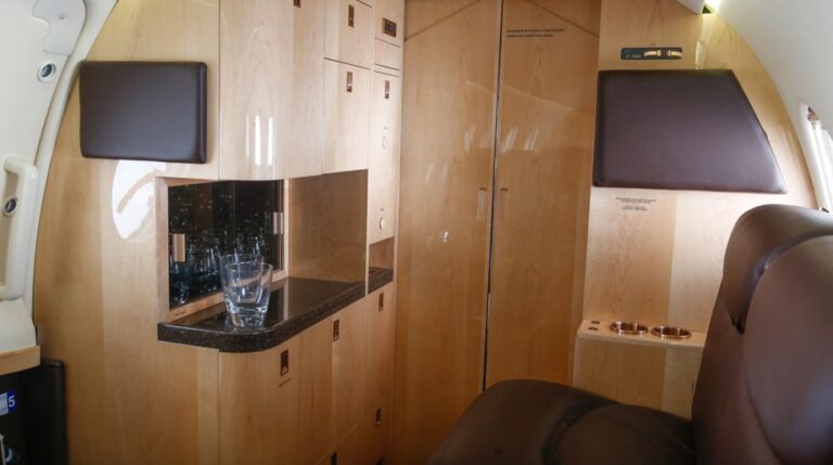 RK-260-Interior-Galley-921x515-1