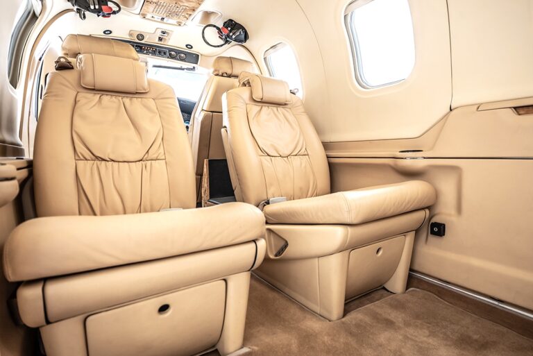 TBM-355_seats