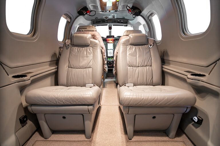 TBM-700-C2-N263CW-5