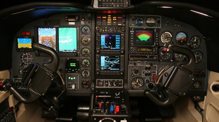 TBM-700-Panel