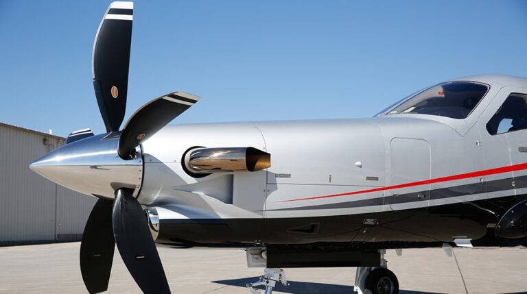 TBM_1138_blades_921x515