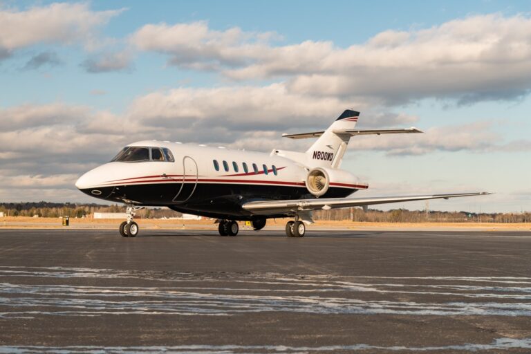 WDP_1680_-Hawker-Air-1000_N800WD___1200x800