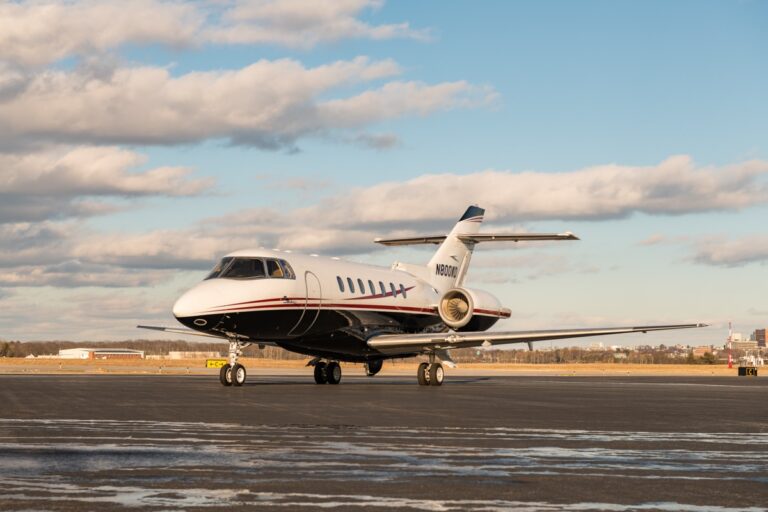 WDP_1730_-Hawker-Air-1000_N800WD___1200x800