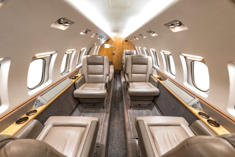 WDP_1996_-Hawker-1000-N800WD__CC_1200x800