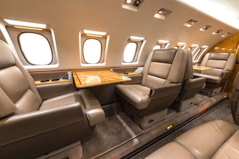 WDP_2016_-Hawker-1000-N800WD__CC_1200x800