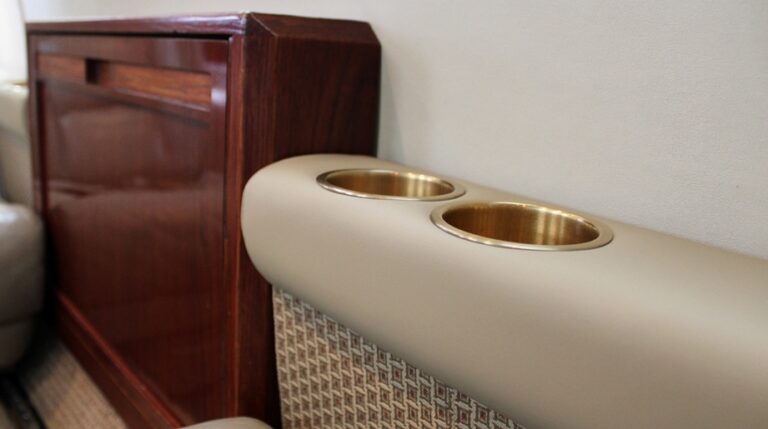 armrest-detail-921-x-515-low-res