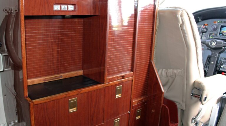cabinet-921-x-515-low-res