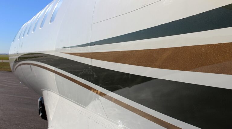 exterior-paint-921-x-515