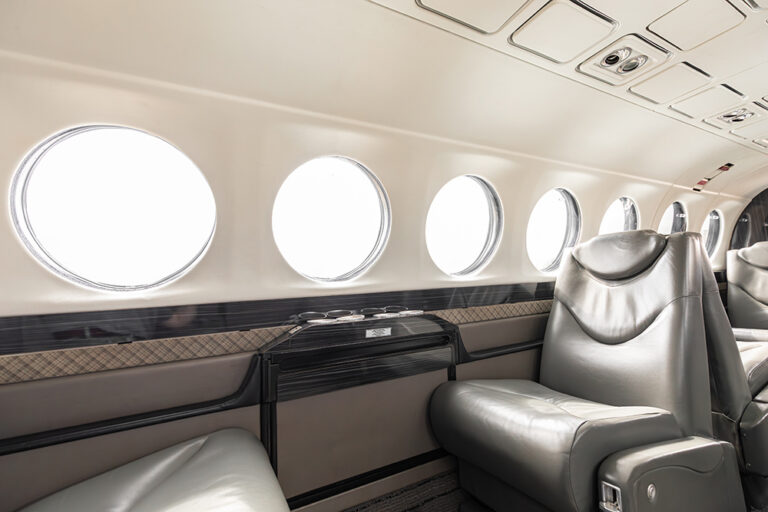 King Air 350 - N787DK-22
