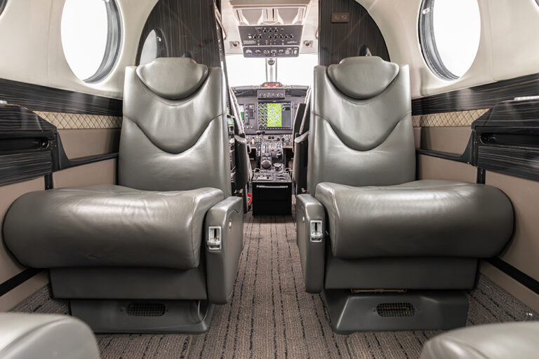 King Air 350 - N787DK-36