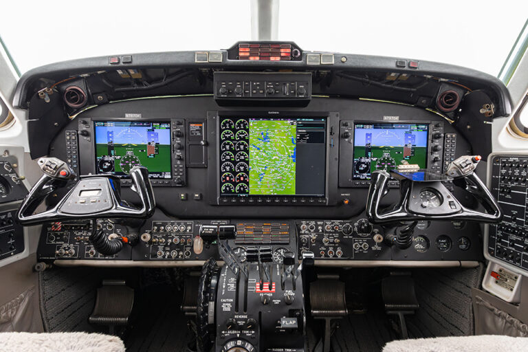King Air 350 - N787DK-38