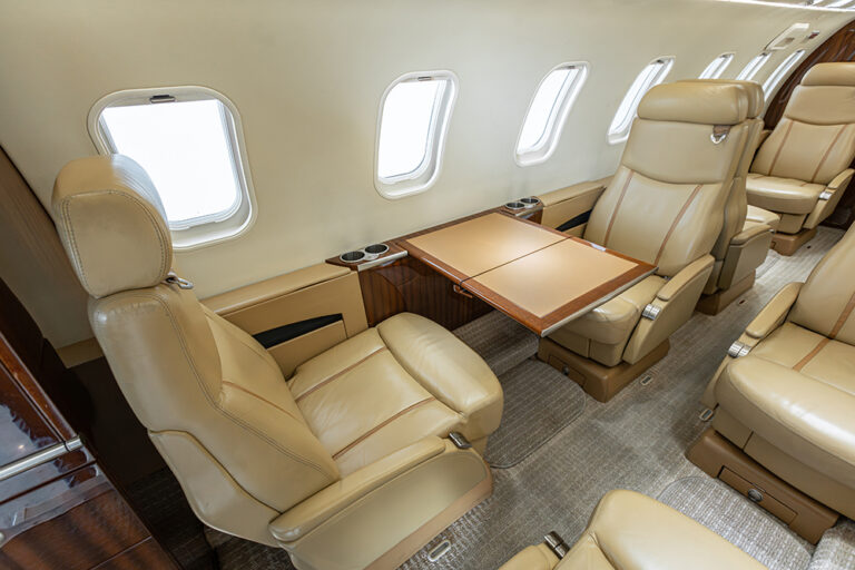Lear 45XR - N87SK-56
