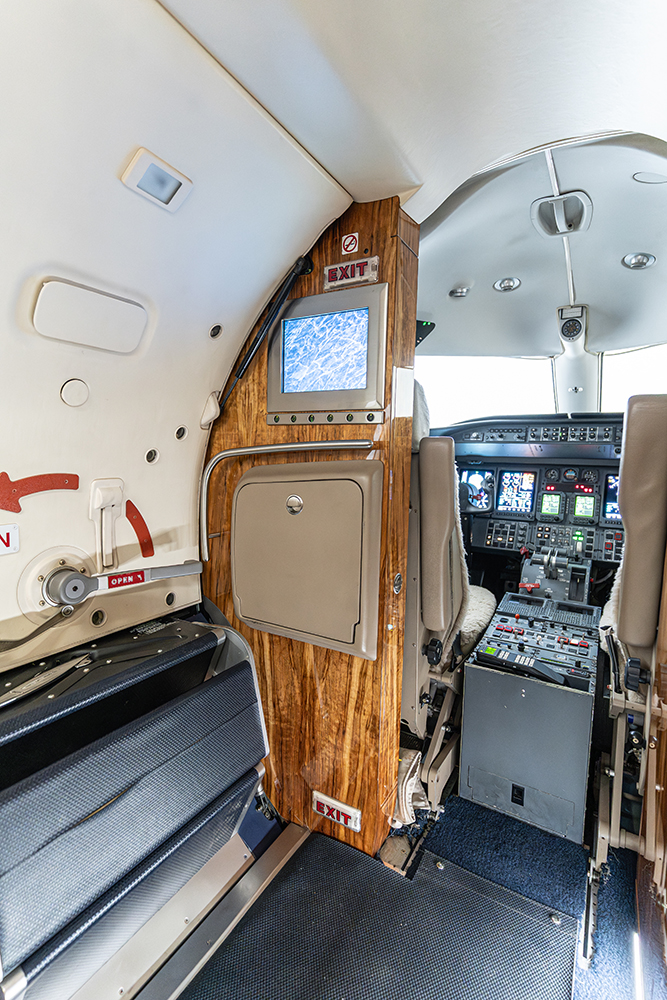 Lear 45XR - N555VR-36 - Copy