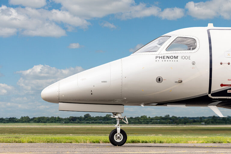 Phenom100 - N68NH-6