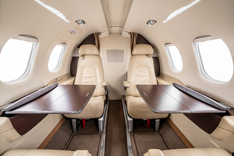 Phenom100 - N611EC-10
