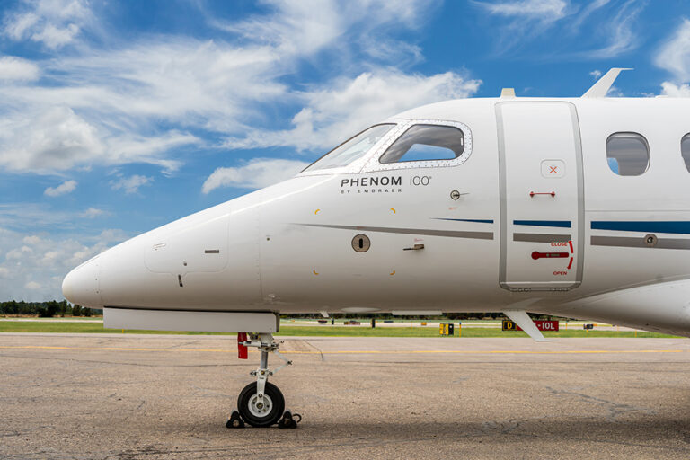 Phenom100 - N611EC-26