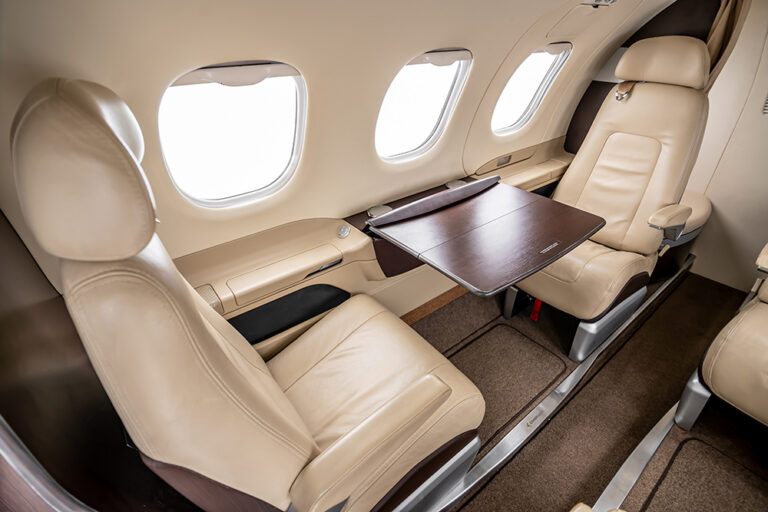 Phenom100 - N611EC-9