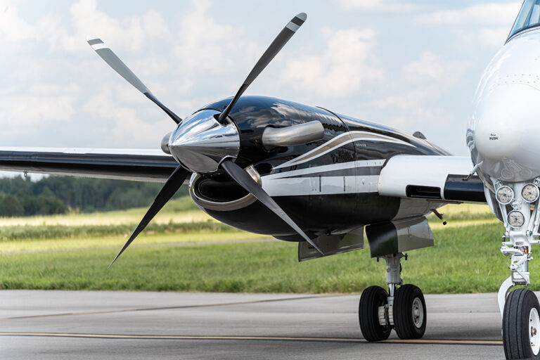 King Air B200 - N3051K-40