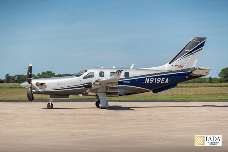 TBM 910 - N919EA-1 with IADA
