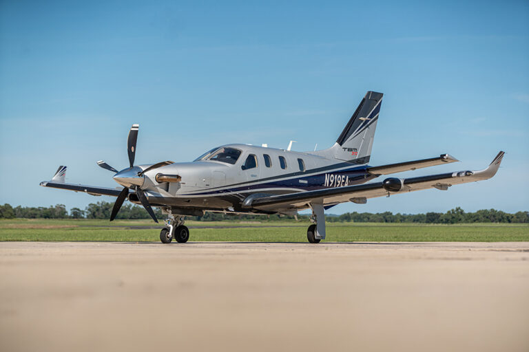 TBM 910 - N919EA-4