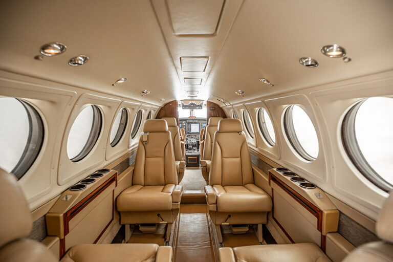 King Air 200 - N436EA-11