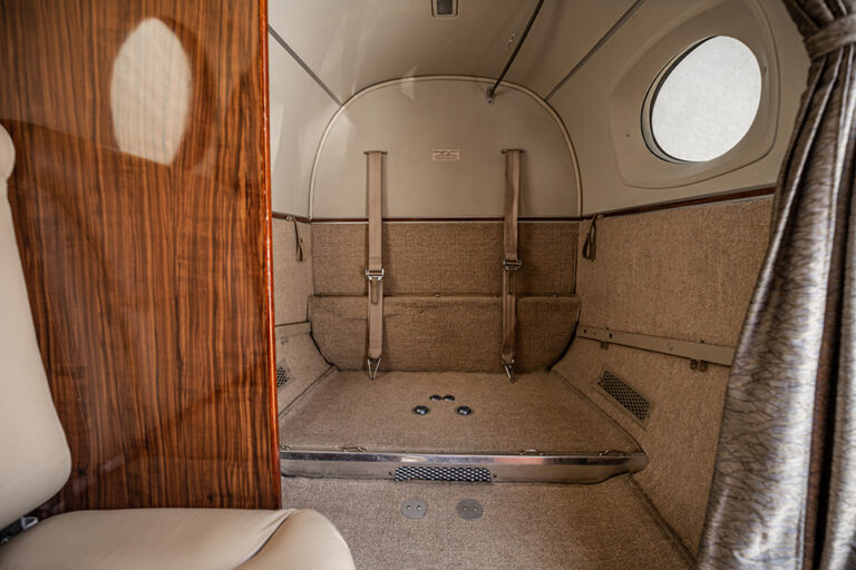 King Air 200 - N436EA-21
