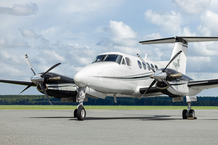 King Air B200 - N436EA-3