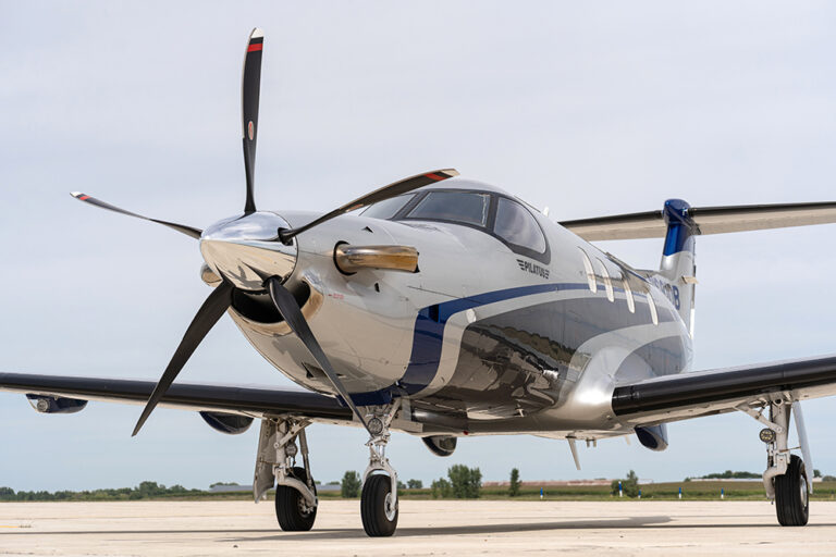 Pilatus PC12 - N681DB-10