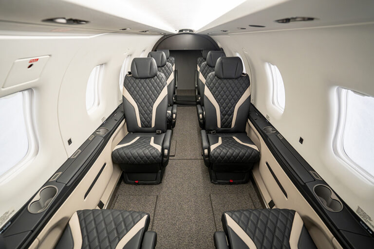 Pilatus PC12 - N681DB-17