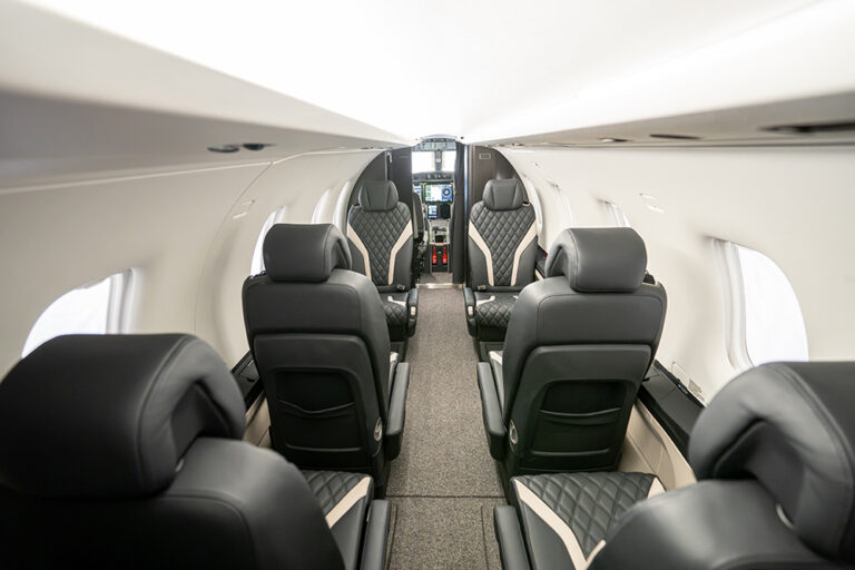 Pilatus PC12 - N681DB-29