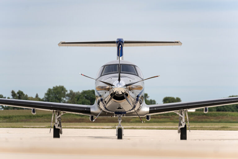 Pilatus PC12 - N681DB-3