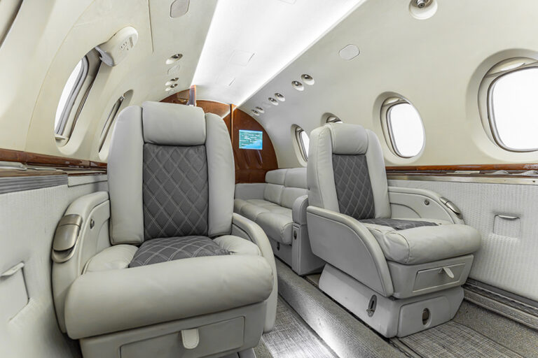 Hawker 750 - N752NS-16