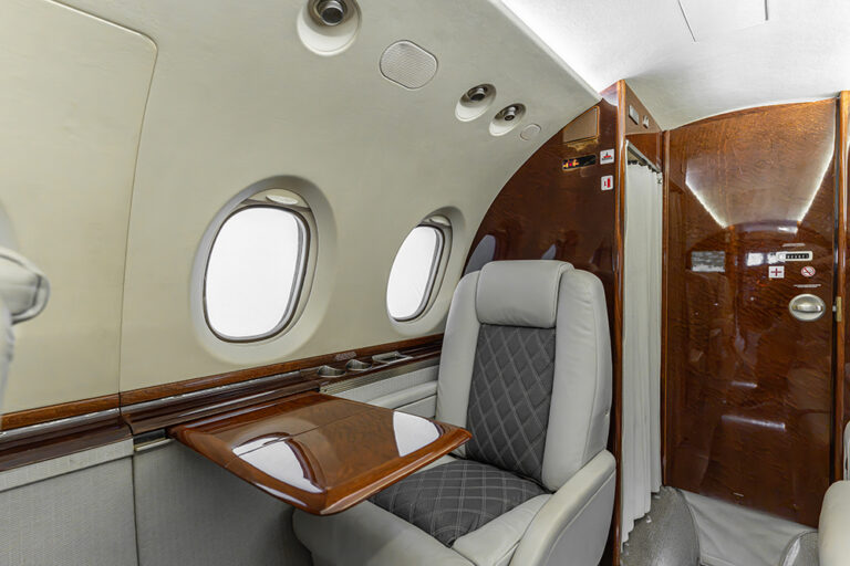 Hawker 750 - N752NS-34