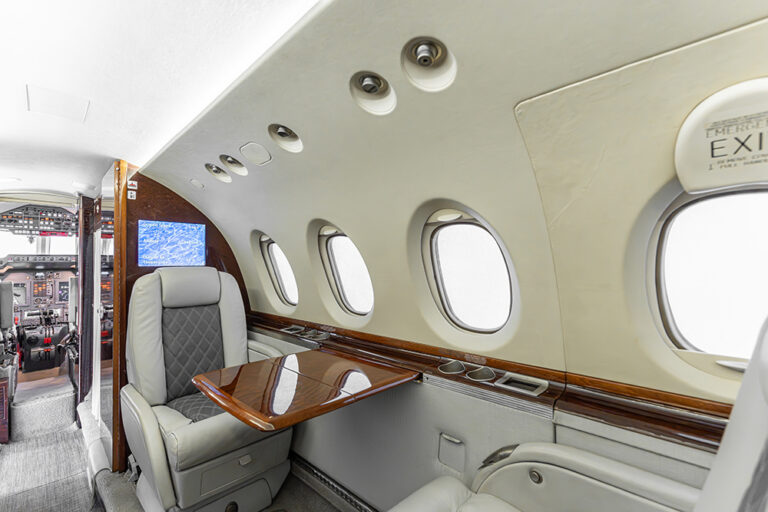 Hawker 750 - N752NS-35